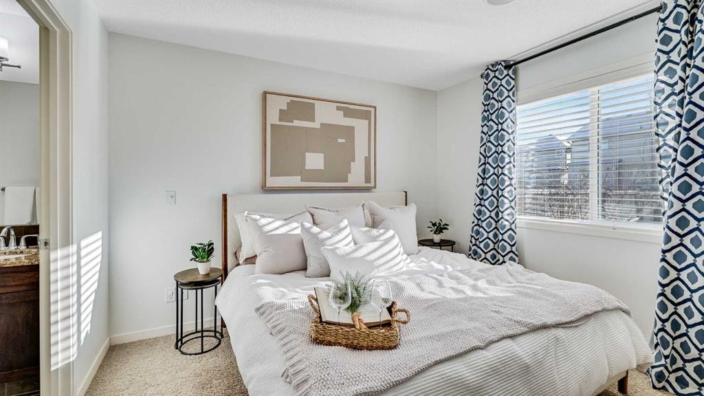 389 Cranberry Circle Se, Calgary, AB - Indoor Photo Showing Bedroom