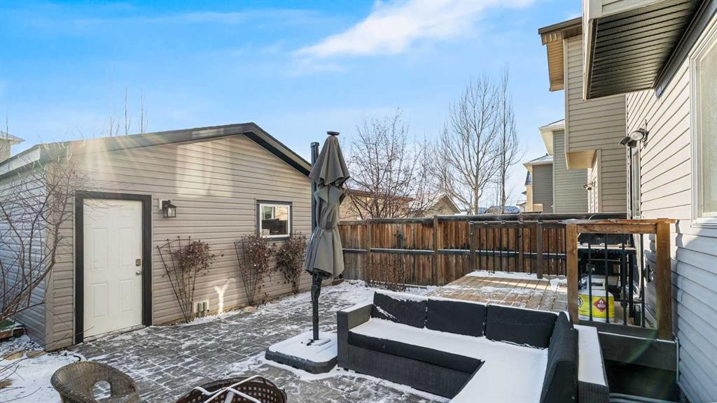 389 Cranberry Circle Se, Calgary, AB - Outdoor