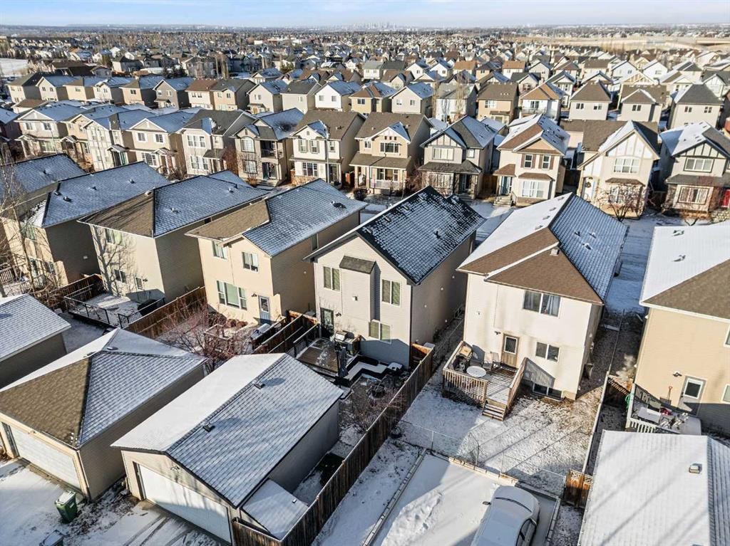 389 Cranberry Circle Se, Calgary, AB - Outdoor
