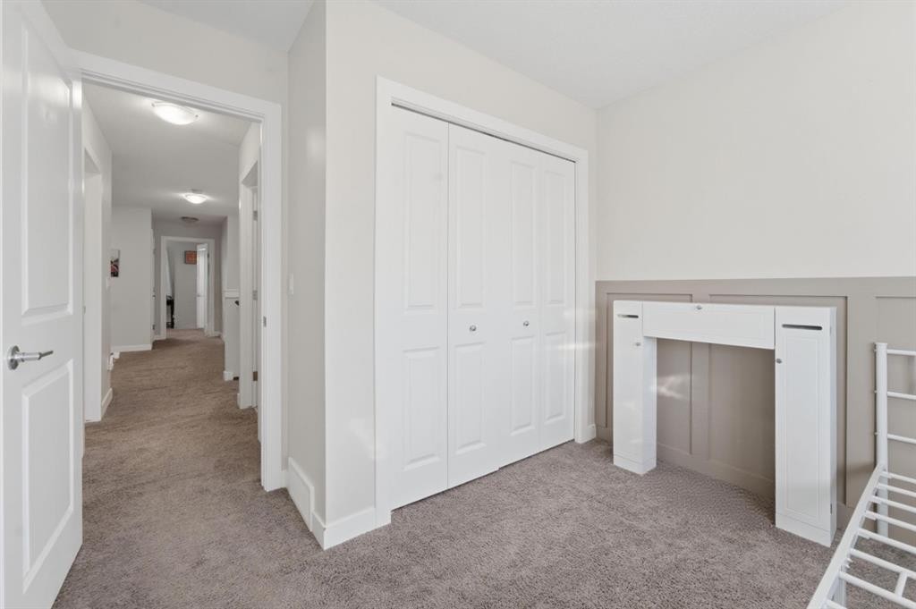 115 Bayview Circle, Airdrie, AB - Indoor Photo Showing Other Room