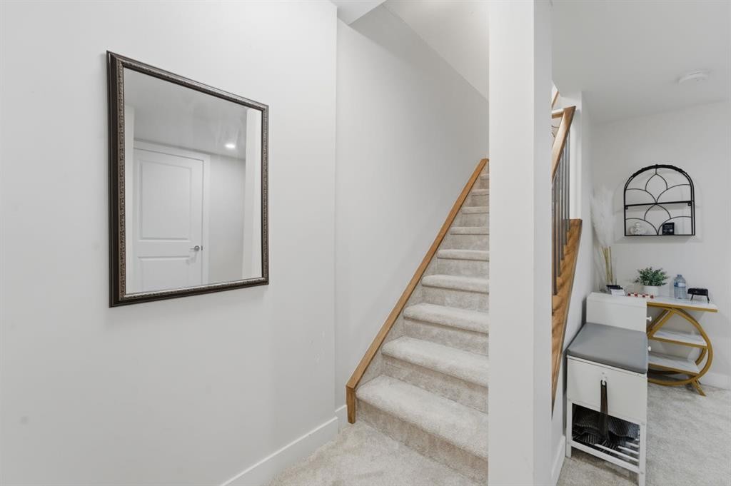 115 Bayview Circle, Airdrie, AB - Indoor Photo Showing Other Room