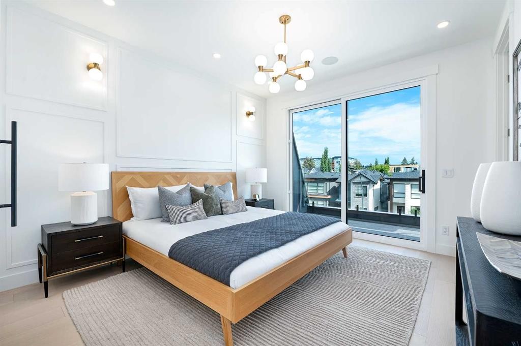 1807 Broadview Road Nw, Calgary, AB - Indoor Photo Showing Bedroom