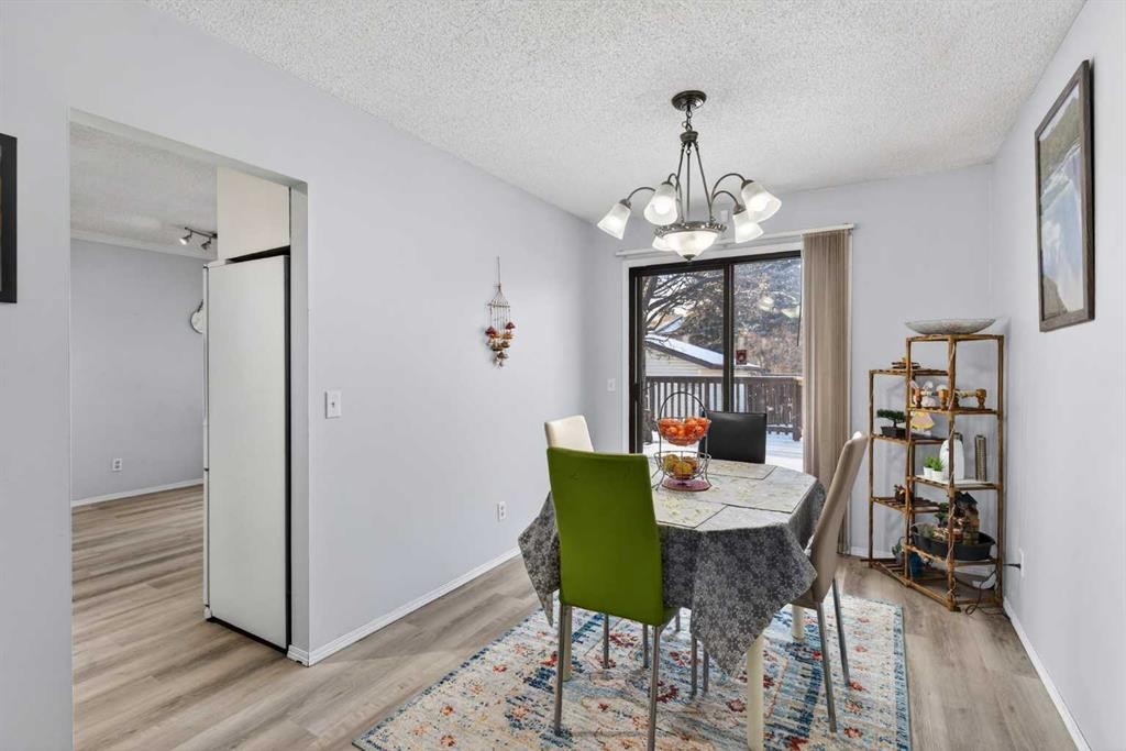 195 Fallswater Road Ne, Calgary, AB - Indoor Photo Showing Dining Room