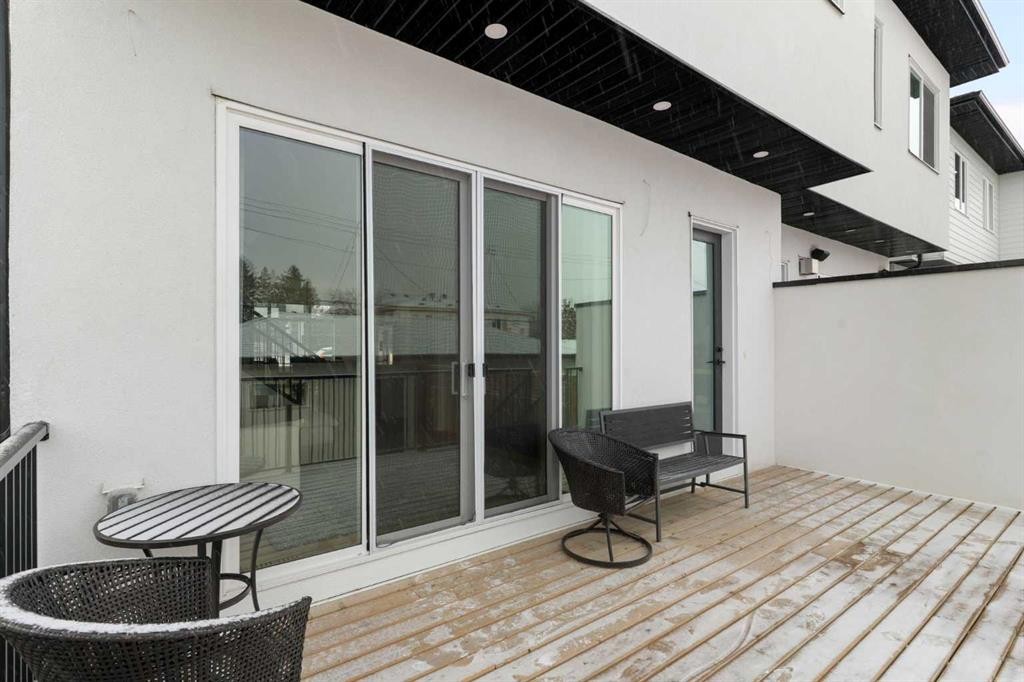 234 25 Avenue Ne, Calgary, AB - Outdoor With Deck Patio Veranda With Exterior