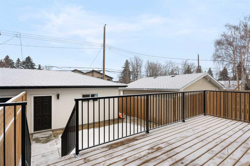 234 25 Avenue Ne, Calgary, AB - Outdoor With Deck Patio Veranda With Exterior