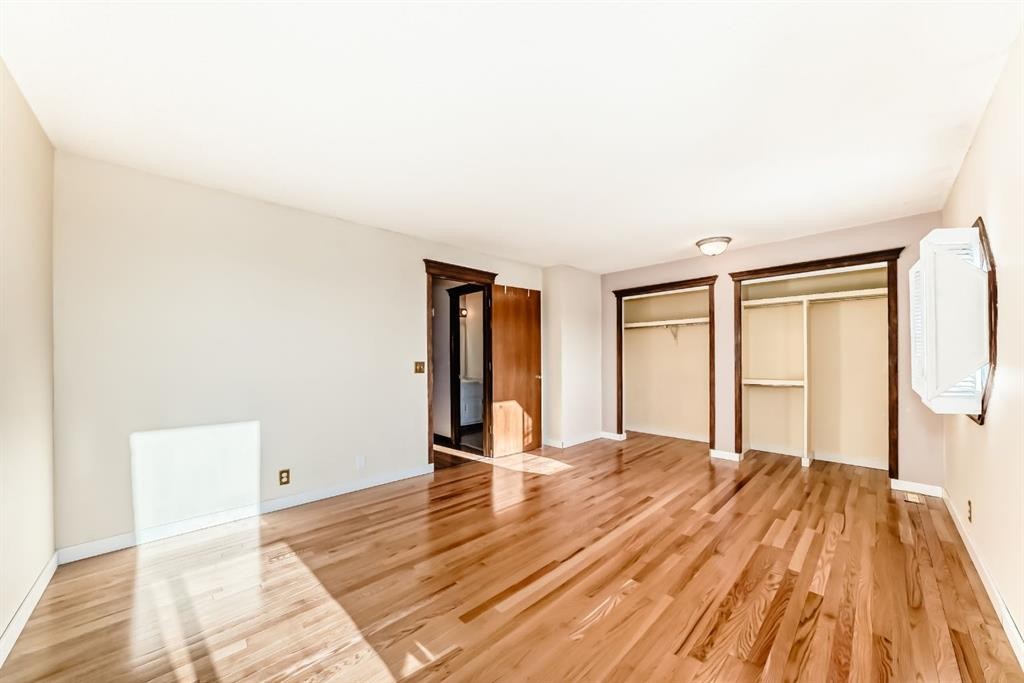8007 Ranchview Drive Nw, Calgary, AB - Indoor Photo Showing Other Room