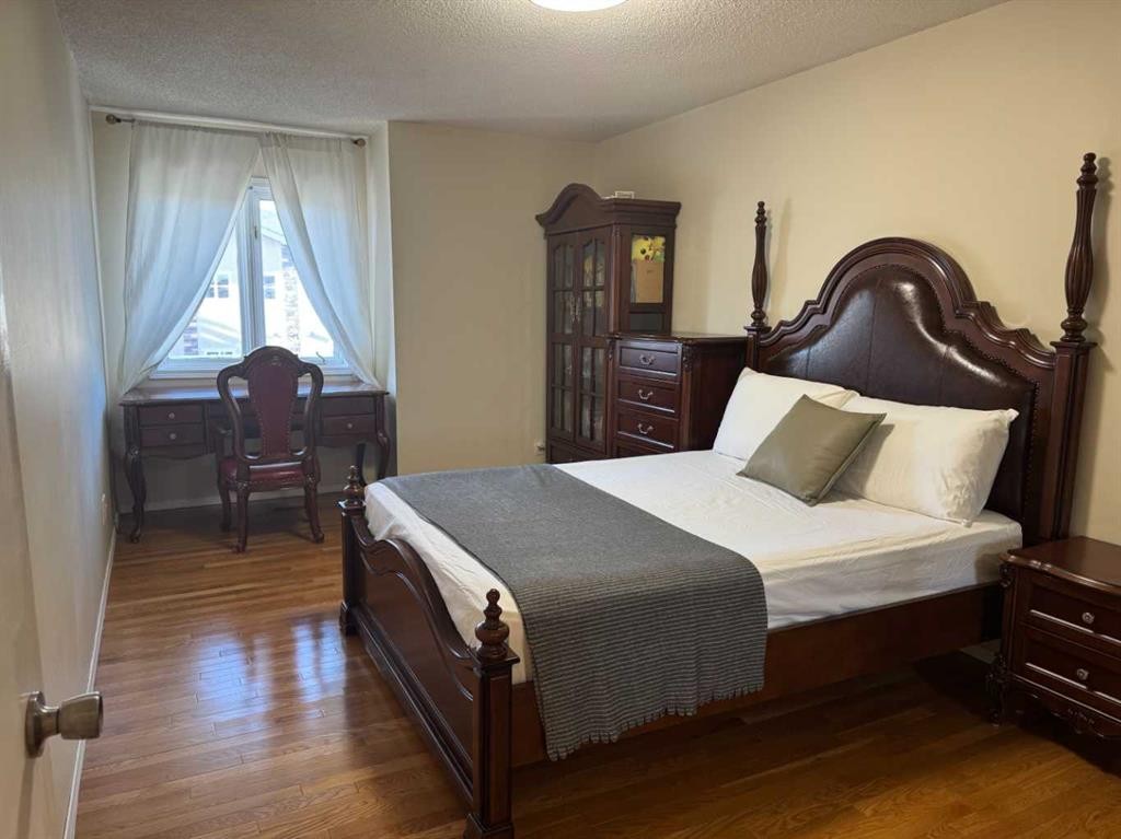 2612 Signal Hill Drive Sw, Calgary, AB