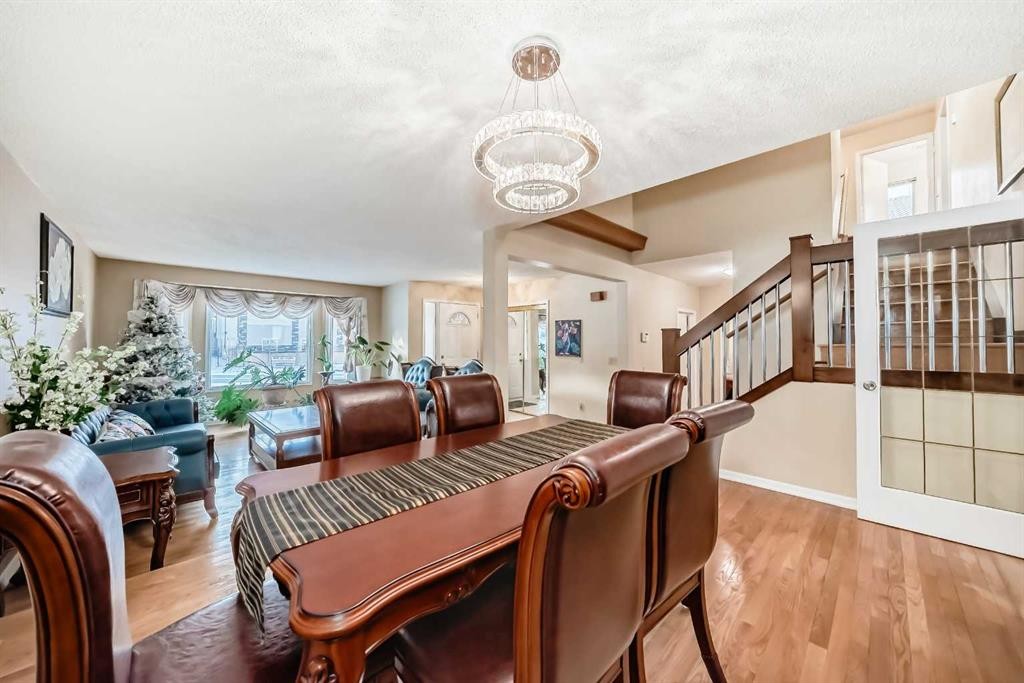 2612 Signal Hill Drive Sw, Calgary, AB