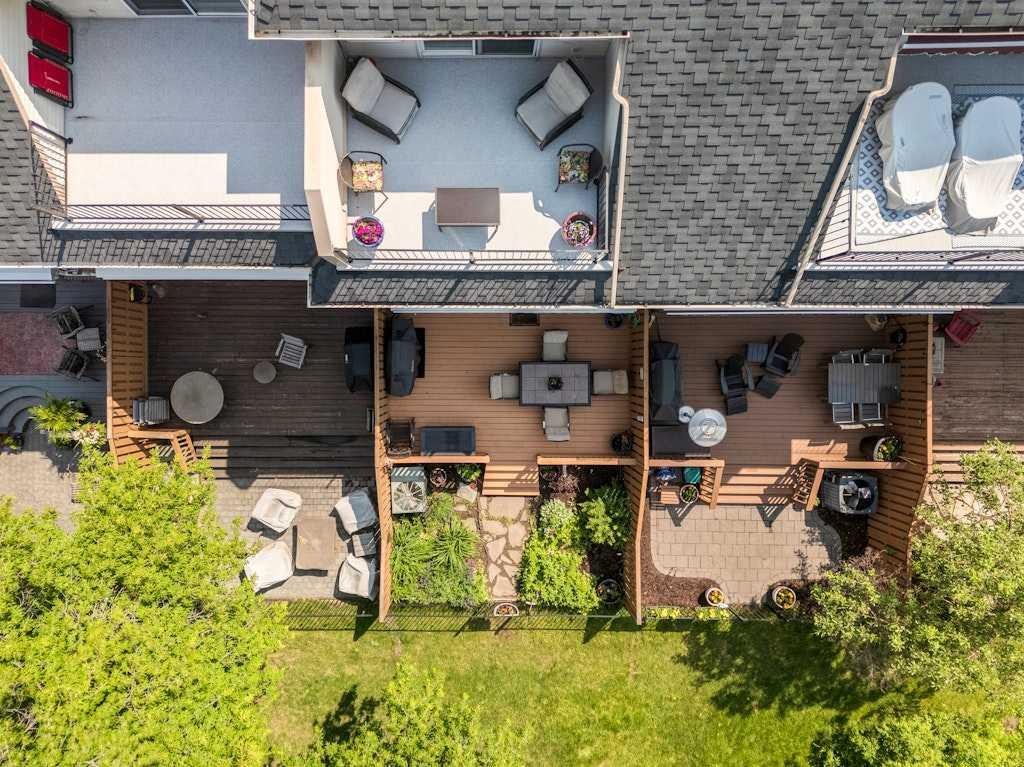 2421 Erlton Street Sw, Calgary, AB - Outdoor