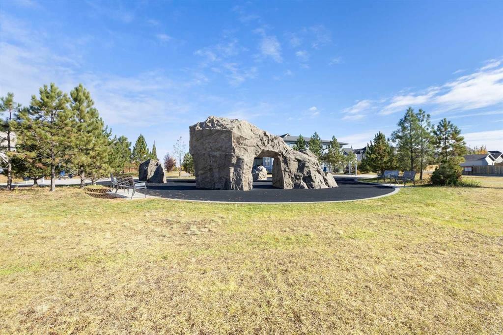 26 Marquis Heights Se, Calgary, AB - Outdoor