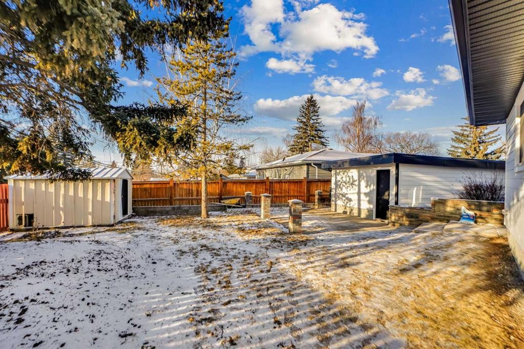 77 Ferncliff Crescent Se, Calgary, AB - Outdoor