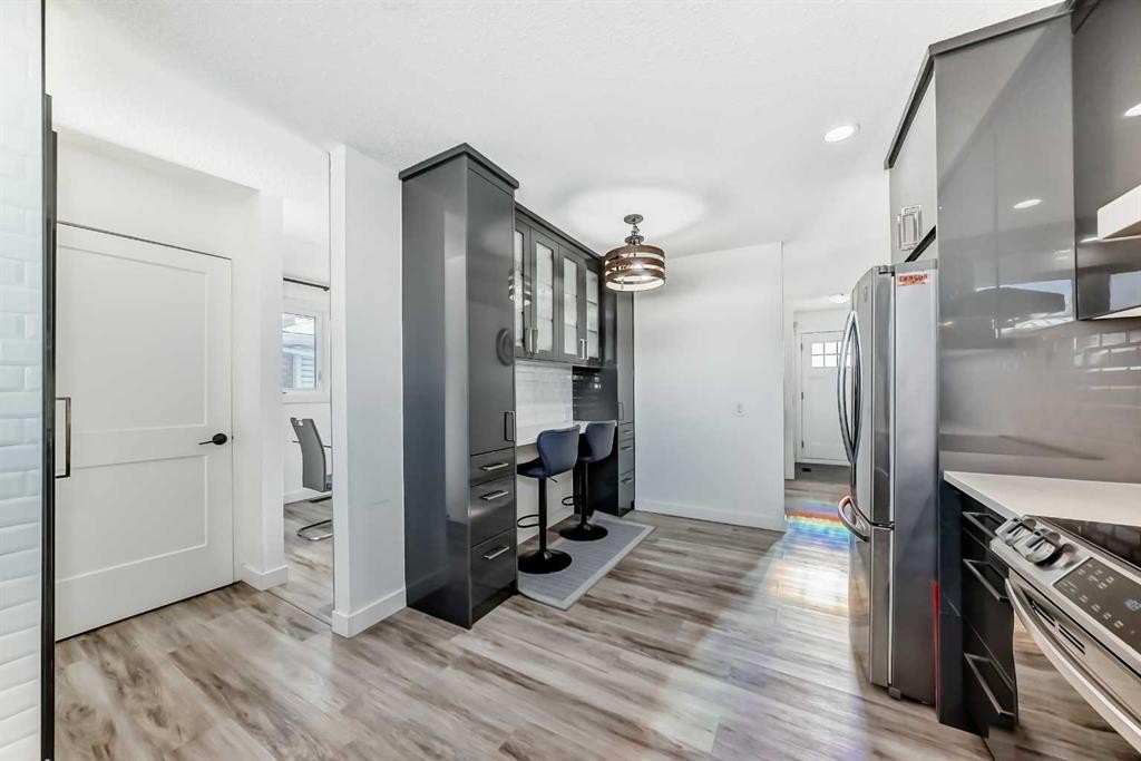 216 Pinecrest Crescent Ne, Calgary, AB