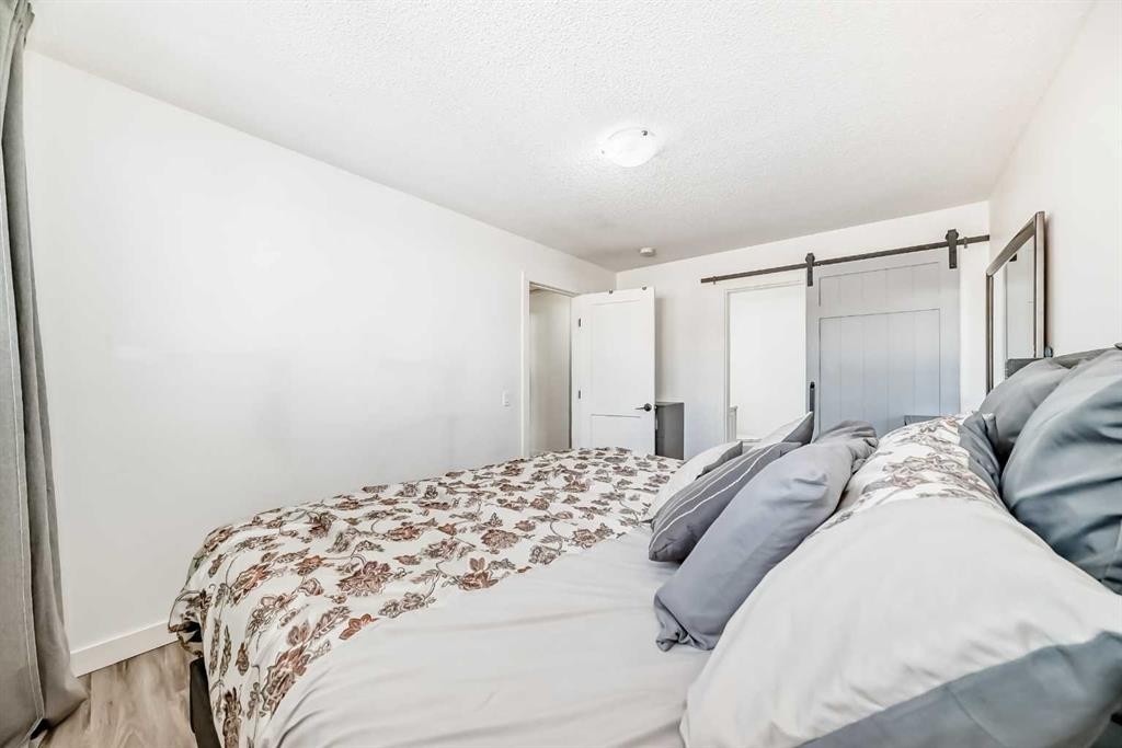 216 Pinecrest Crescent Ne, Calgary, AB