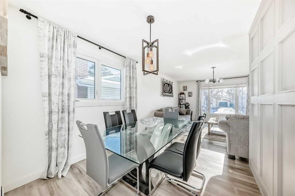 216 Pinecrest Crescent Ne, Calgary, AB