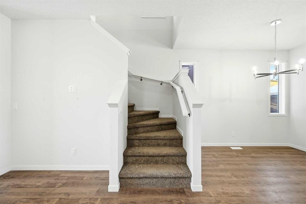 185 Edith Green Nw, Calgary, AB - Indoor Photo Showing Other Room