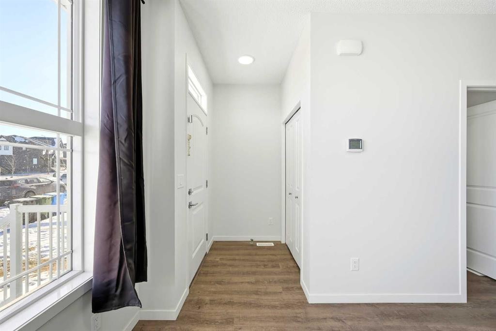 185 Edith Green Nw, Calgary, AB - Indoor Photo Showing Other Room