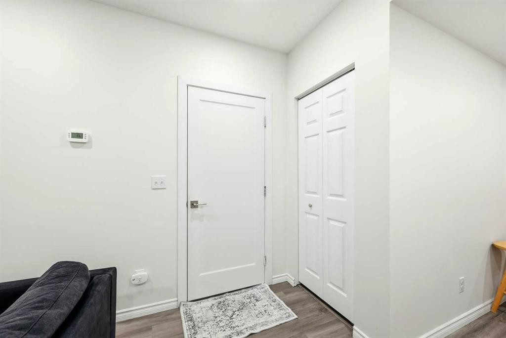 185 Edith Green Nw, Calgary, AB - Indoor Photo Showing Other Room