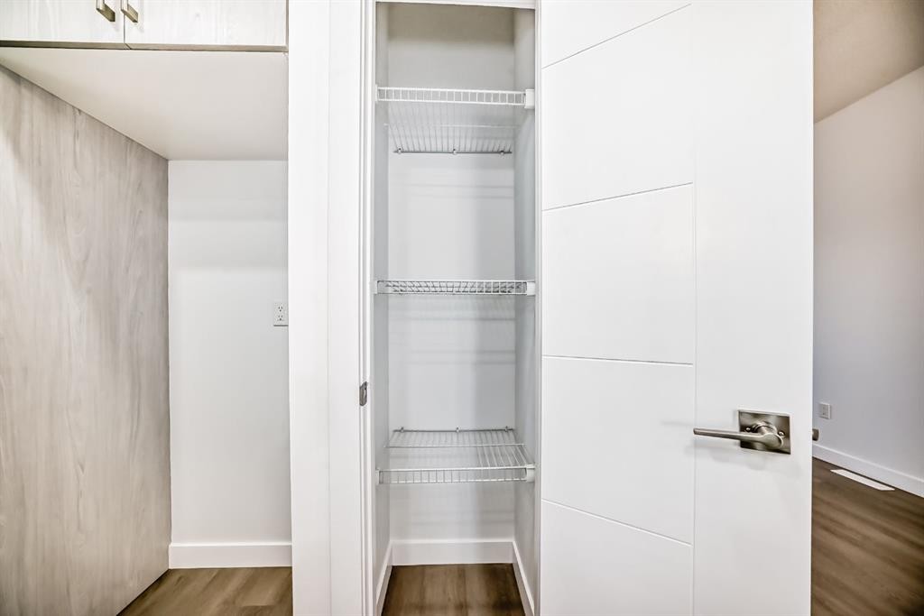 348 Cornerbrook Drive Ne, Calgary, AB - Indoor