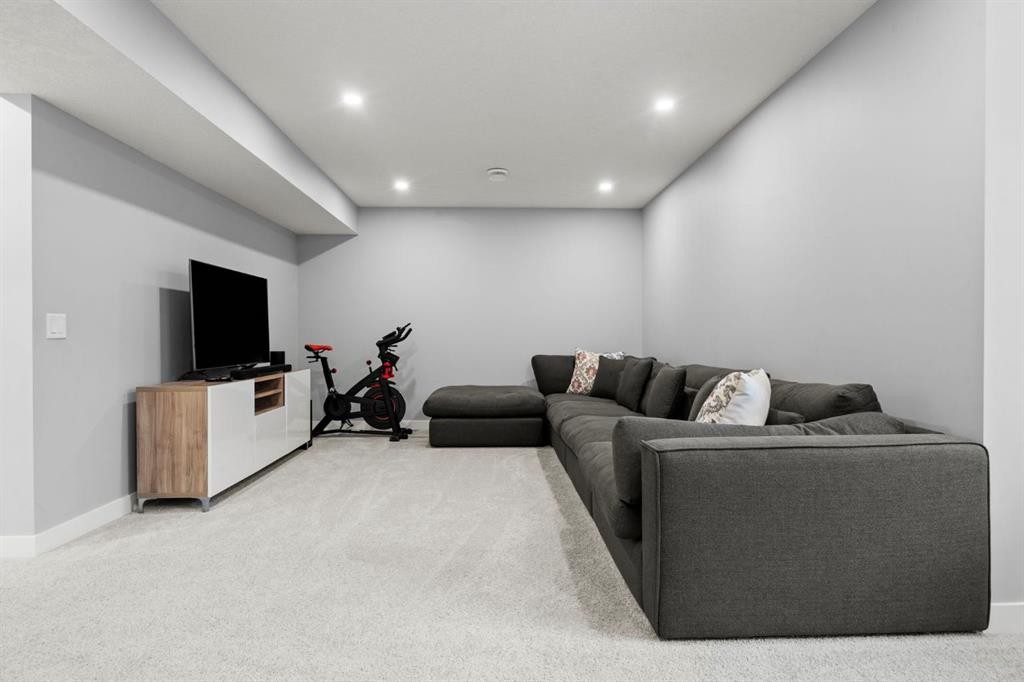 85 Mount Rae Heights, Okotoks, AB - Indoor