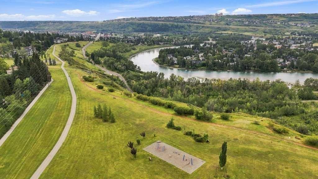 6 Varcourt Place Nw, Calgary, AB - Outdoor With View