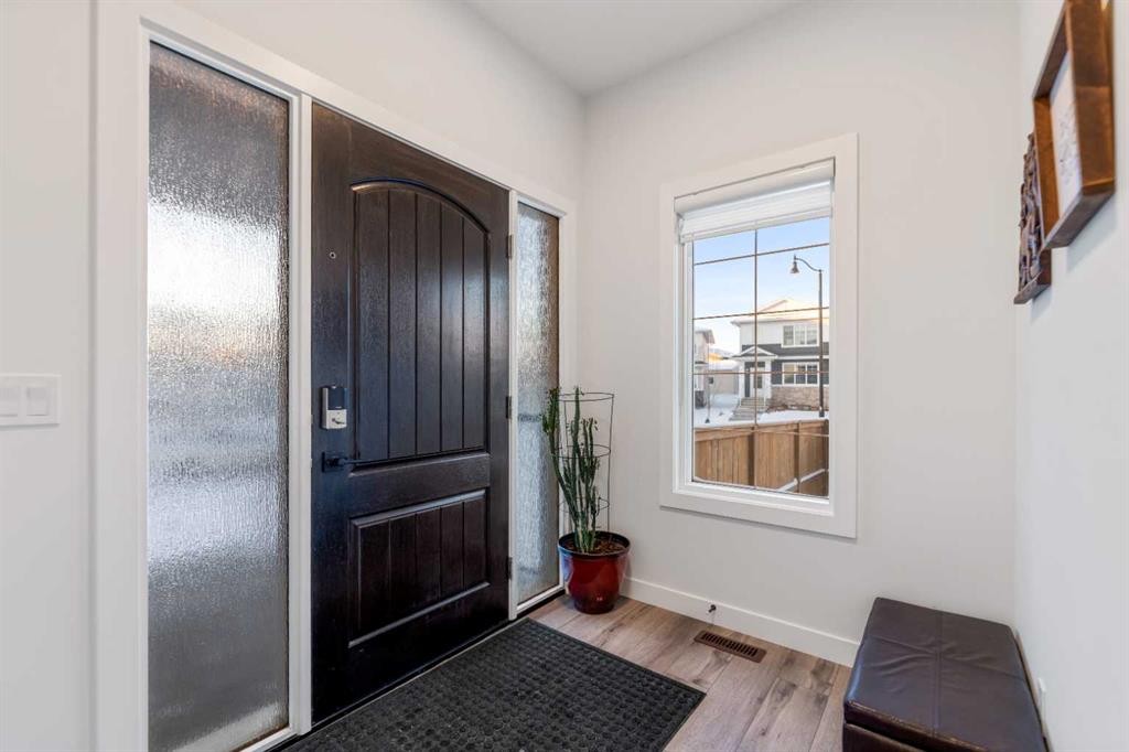 208 Dawson Circle, Chestermere, AB - Indoor Photo Showing Other Room