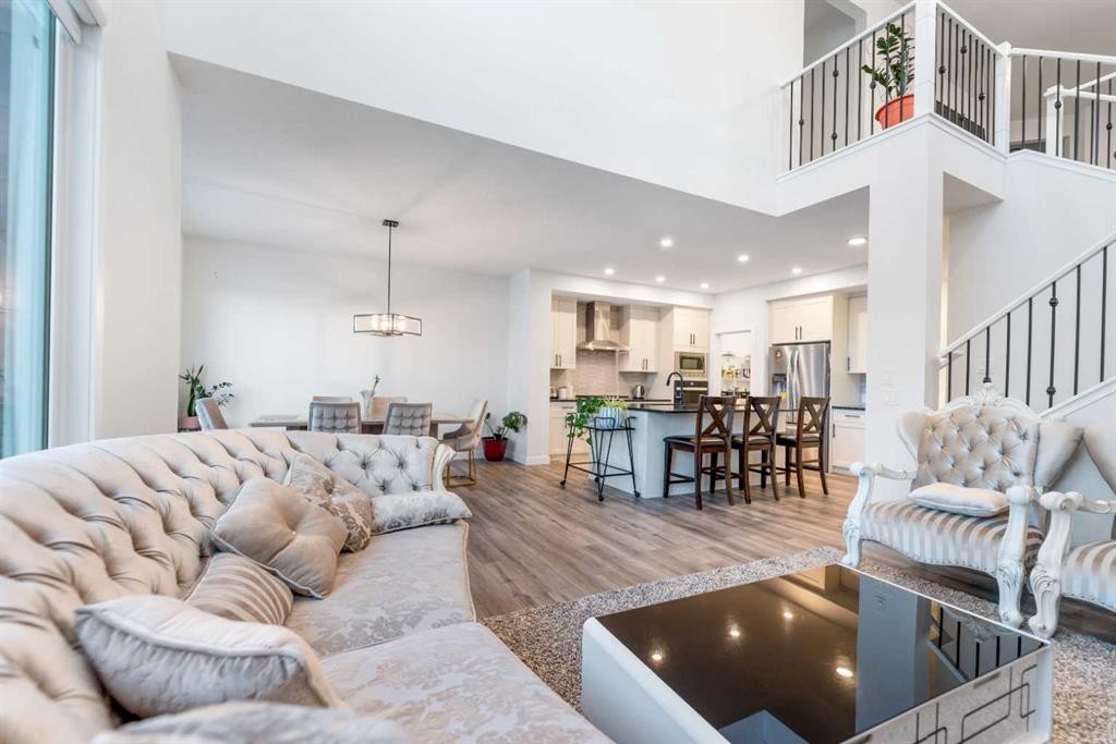 208 Dawson Circle, Chestermere, AB - Indoor Photo Showing Living Room