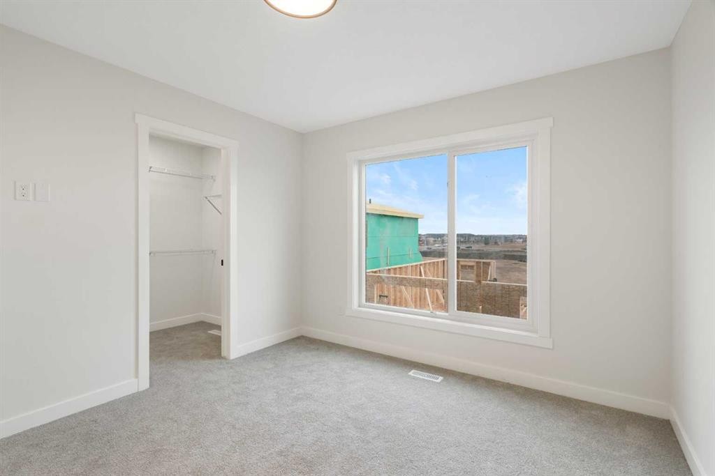 8808 48 Street Ne, Calgary, AB - Indoor Photo Showing Other Room