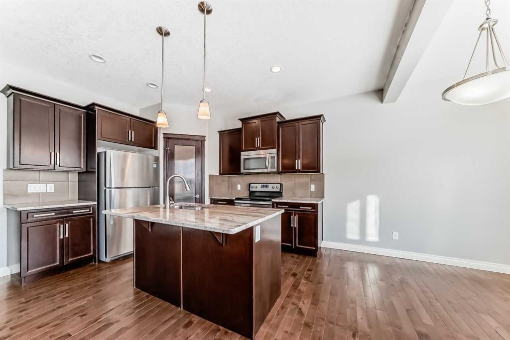 58 Sherwood Street Nw, Calgary, AB - Indoor Photo Showing Kitchen With Stainless Steel Kitchen With Double Sink With Upgraded Kitchen