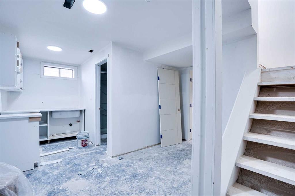 94 Martindale Boulevard Ne, Calgary, AB - Indoor Photo Showing Other Room