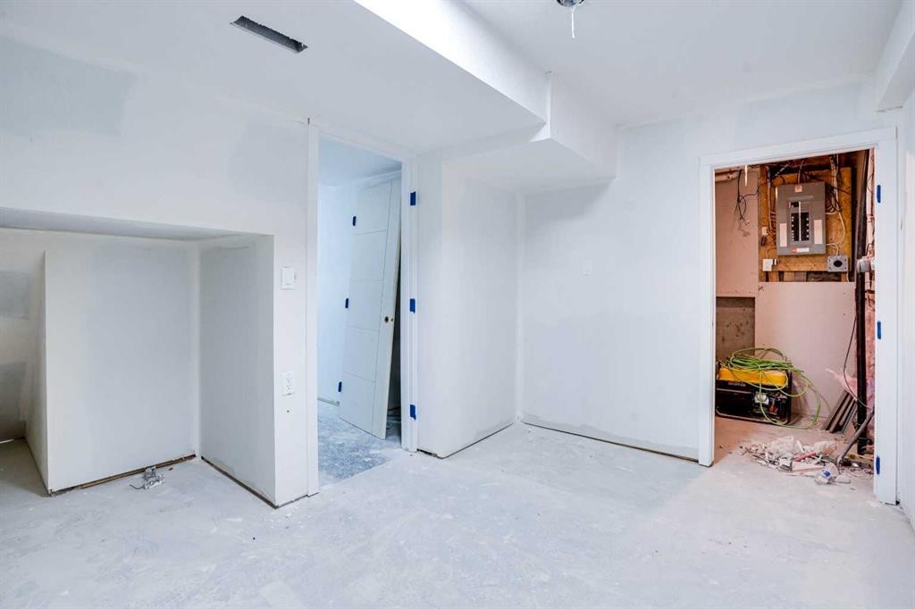 94 Martindale Boulevard Ne, Calgary, AB - Indoor Photo Showing Other Room