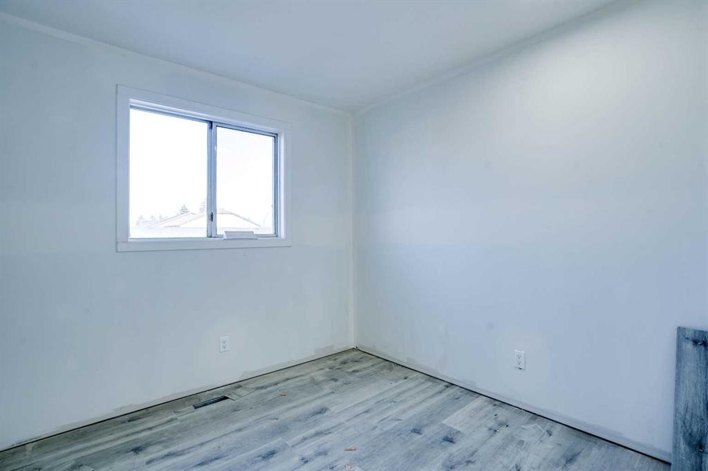 94 Martindale Boulevard Ne, Calgary, AB - Indoor Photo Showing Other Room