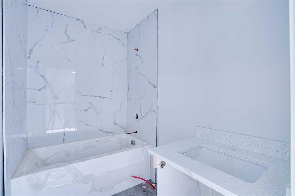 94 Martindale Boulevard Ne, Calgary, AB - Indoor Photo Showing Bathroom