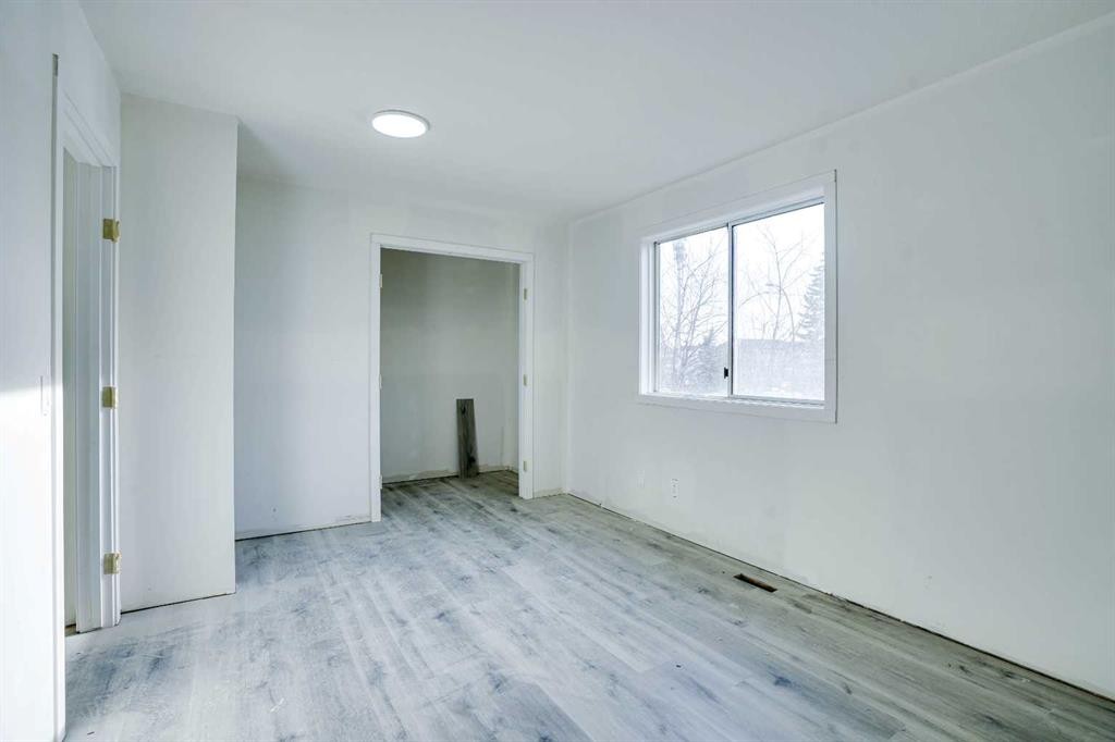 94 Martindale Boulevard Ne, Calgary, AB - Indoor Photo Showing Other Room