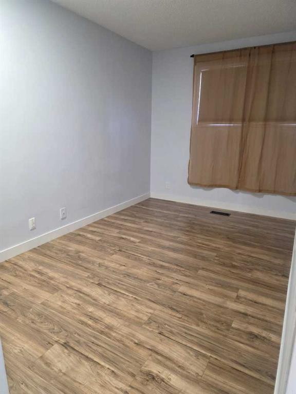 192 Templevale Road Ne, Calgary, AB - Indoor Photo Showing Other Room