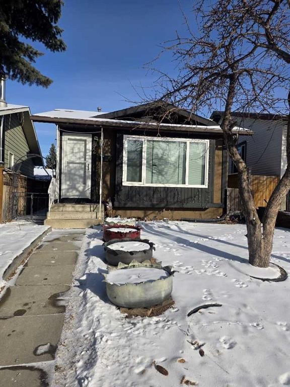 192 Templevale Road Ne, Calgary, AB - Outdoor