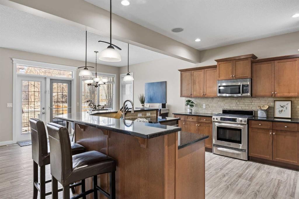 202 Royal Oak Heath Nw, Calgary, AB - Indoor Photo Showing Kitchen