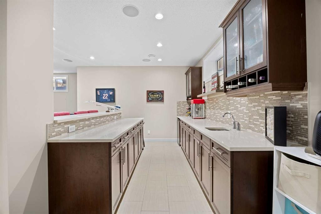 202 Royal Oak Heath Nw, Calgary, AB - Indoor Photo Showing Kitchen