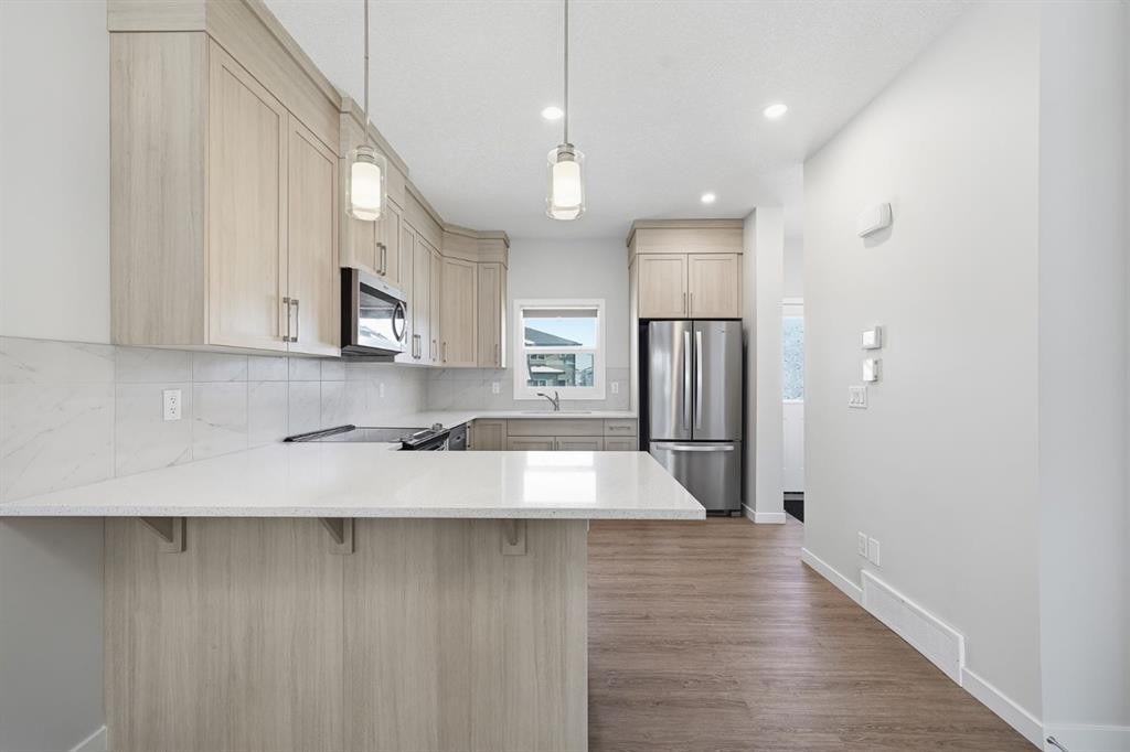 292 Cornerbrook Drive Ne, Calgary, AB - Indoor Photo Showing Kitchen With Upgraded Kitchen