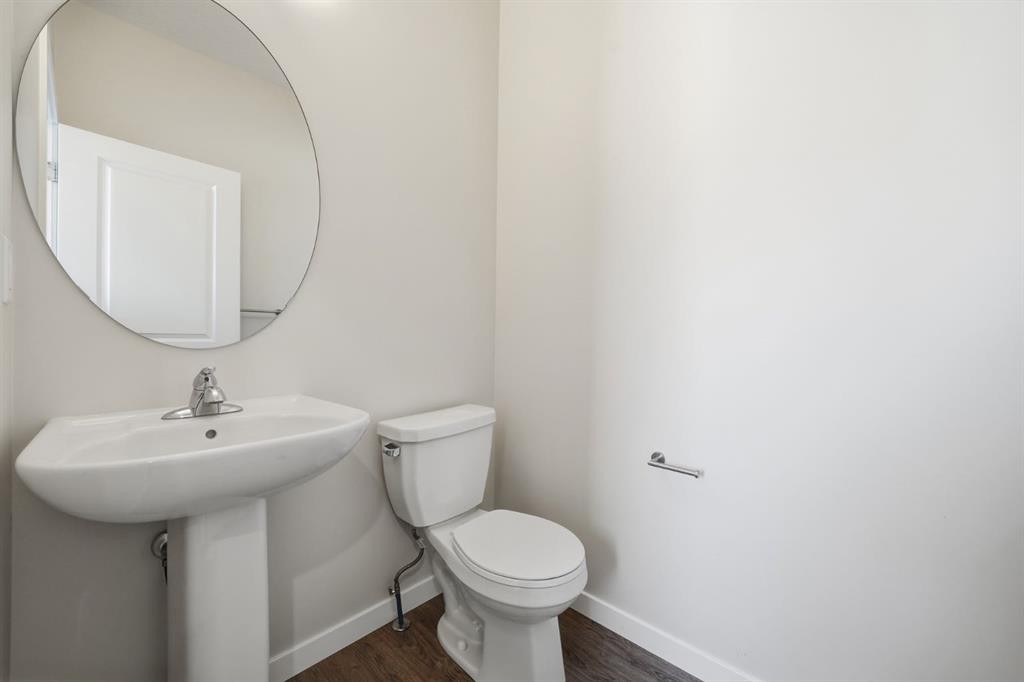 292 Cornerbrook Drive Ne, Calgary, AB - Indoor Photo Showing Bathroom
