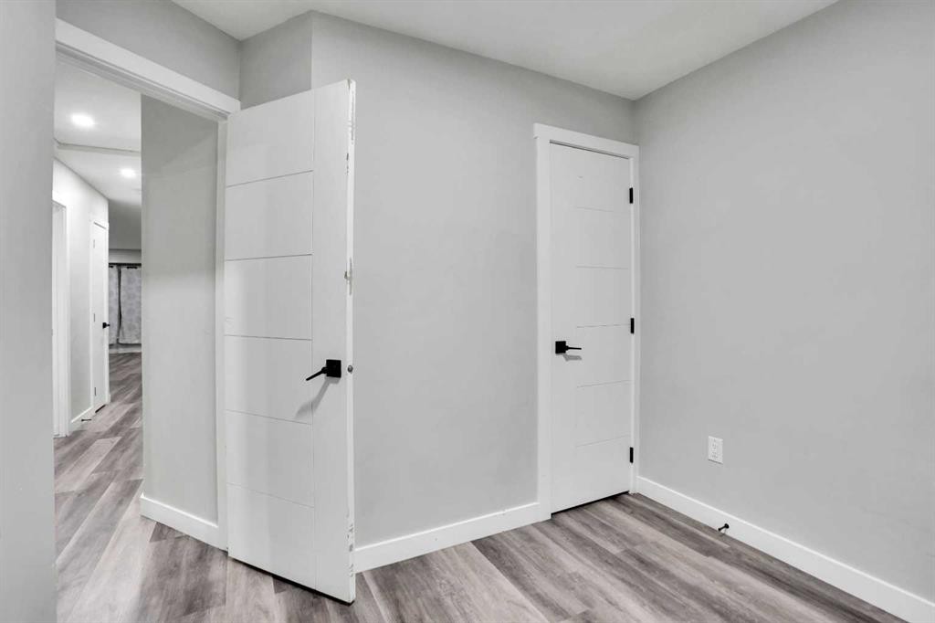 6081 Martingrove Road Ne, Calgary, AB - Indoor Photo Showing Other Room