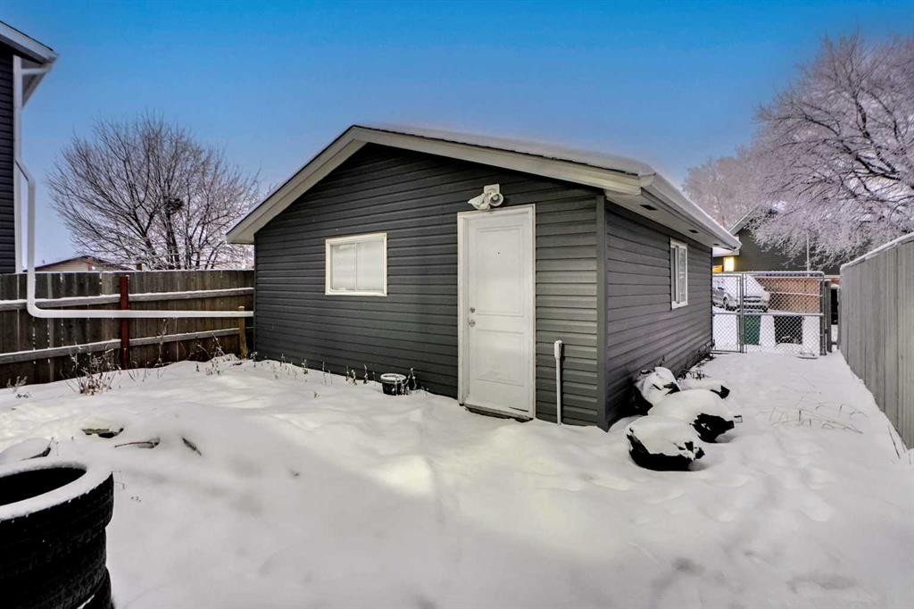 6081 Martingrove Road Ne, Calgary, AB - Outdoor With Exterior