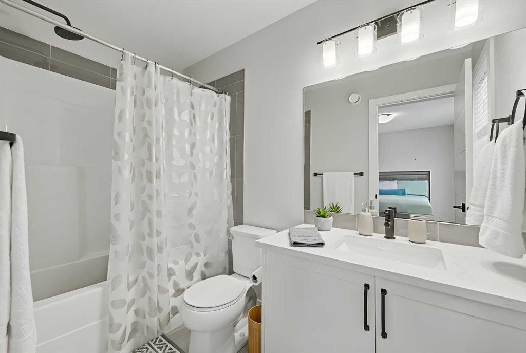 137 Sage Meadows Gardens Nw, Calgary, AB - Indoor Photo Showing Bathroom