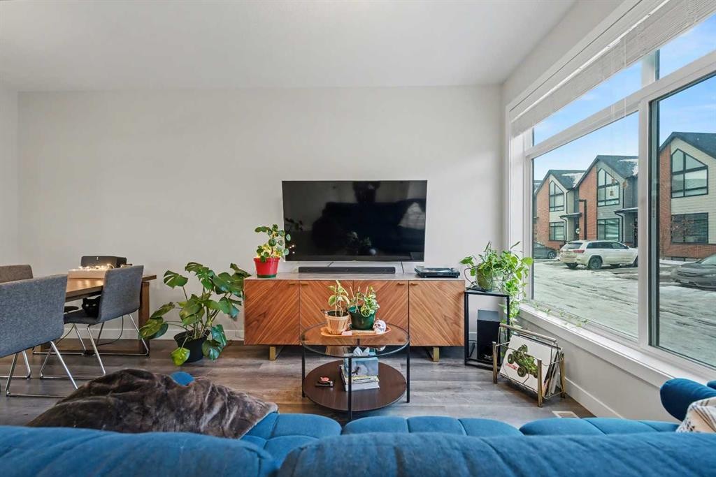137 Sage Meadows Gardens Nw, Calgary, AB - Indoor Photo Showing Living Room