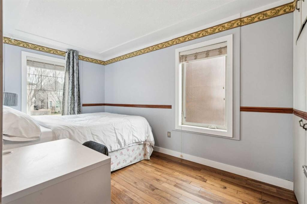 475 27 Avenue Nw, Calgary, AB - Indoor Photo Showing Bedroom