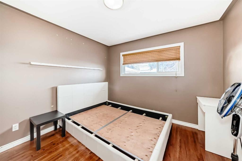 8222 Fairmount Drive Se, Calgary, AB - Indoor