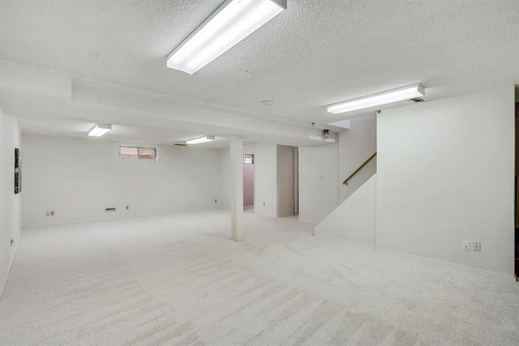 127 Falshire Way Ne, Calgary, AB - Indoor