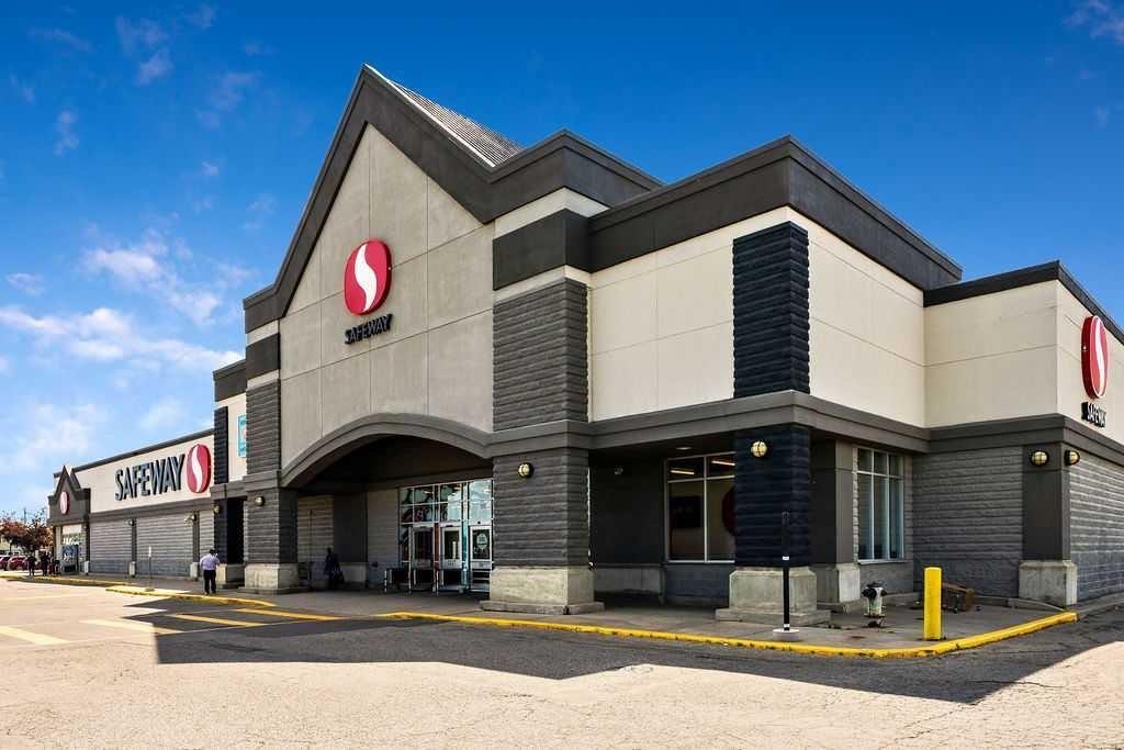 127 Falshire Way Ne, Calgary, AB - Outdoor