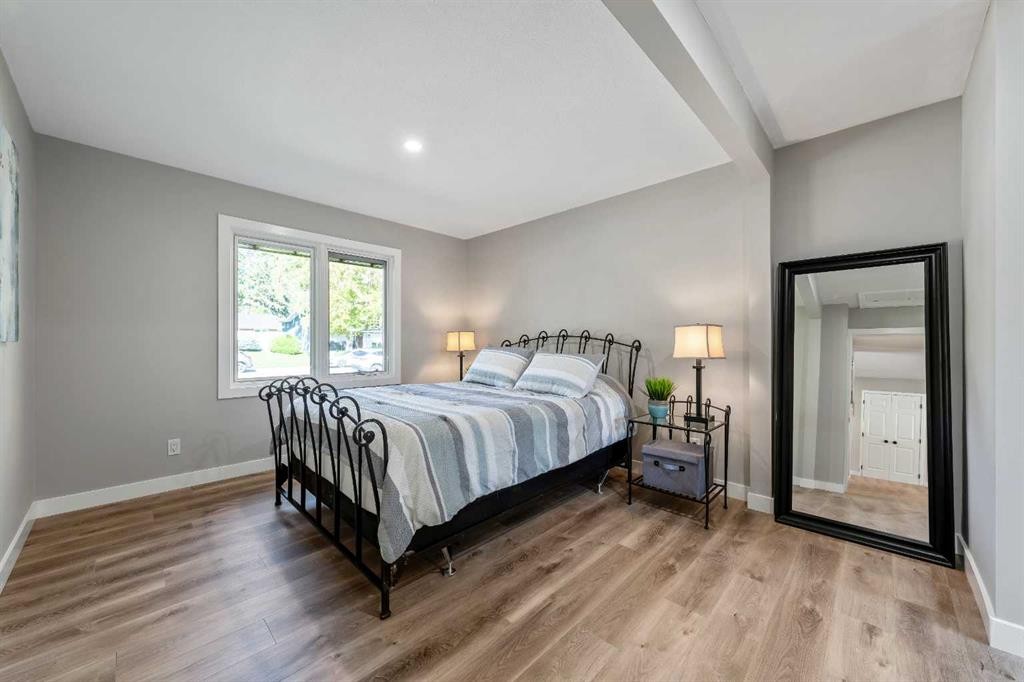 10423 Mapleridge Crescent Se, Calgary, AB