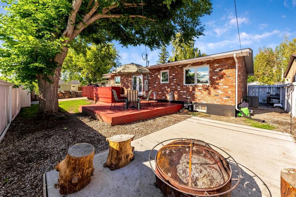 10423 Mapleridge Crescent Se, Calgary, AB