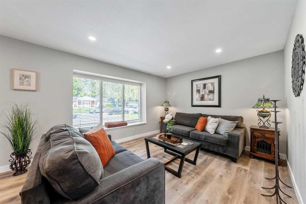 10423 Mapleridge Crescent Se, Calgary, AB